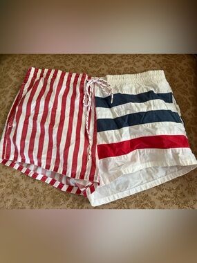 Vintage 90’s men’s super short swim trunks American Flag print